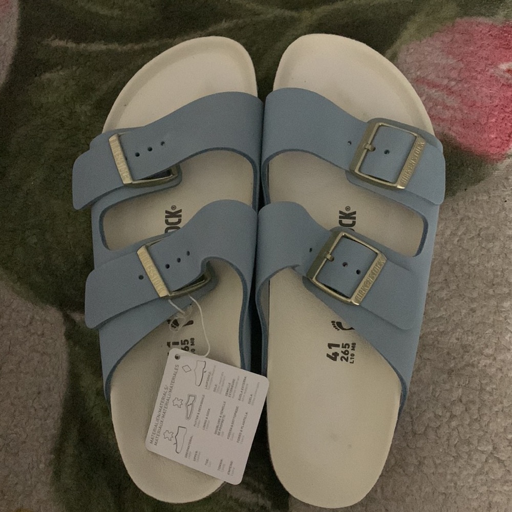 Brand new Birkenstocks with box. made with leather. Never worn. - Picture 3 of 4